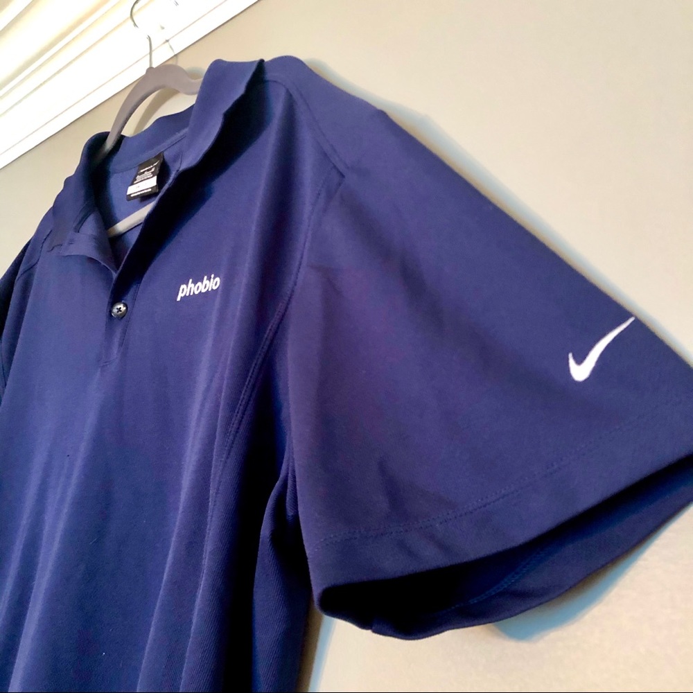 Men’s Dri-Fit Nike Golf Shirt XL - Navy